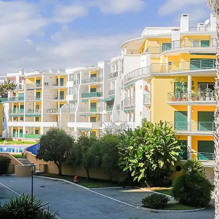 Spring I1 By The Pool Apartament